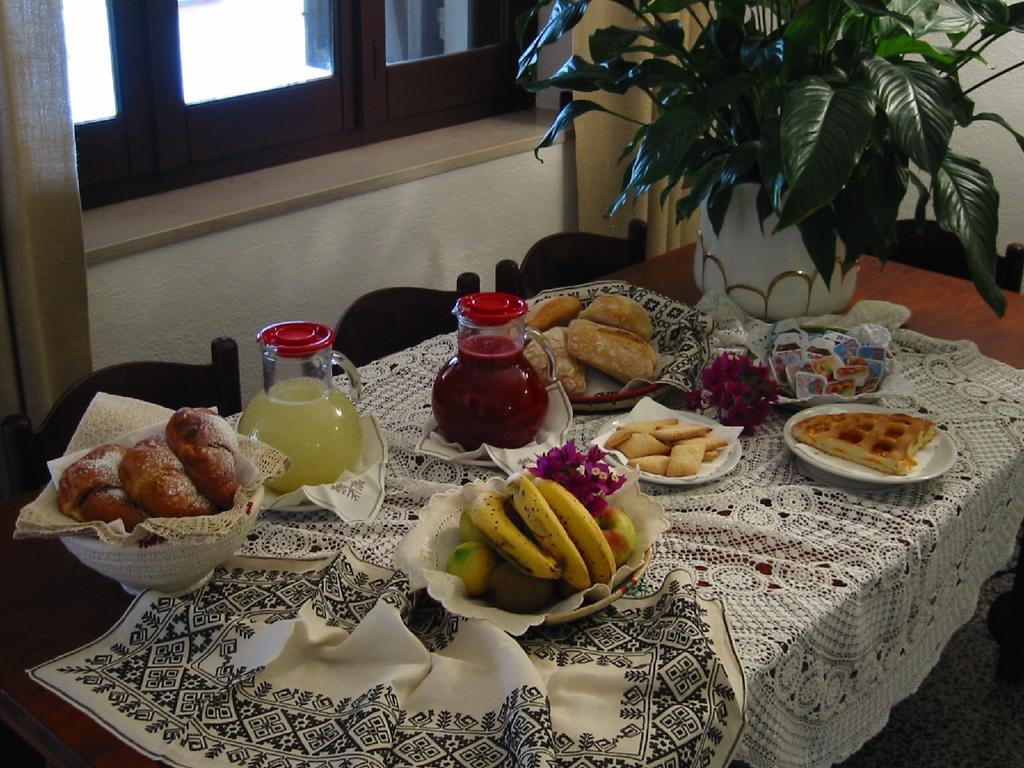 Hotel Su Giudeu Chia Dış mekan fotoğraf