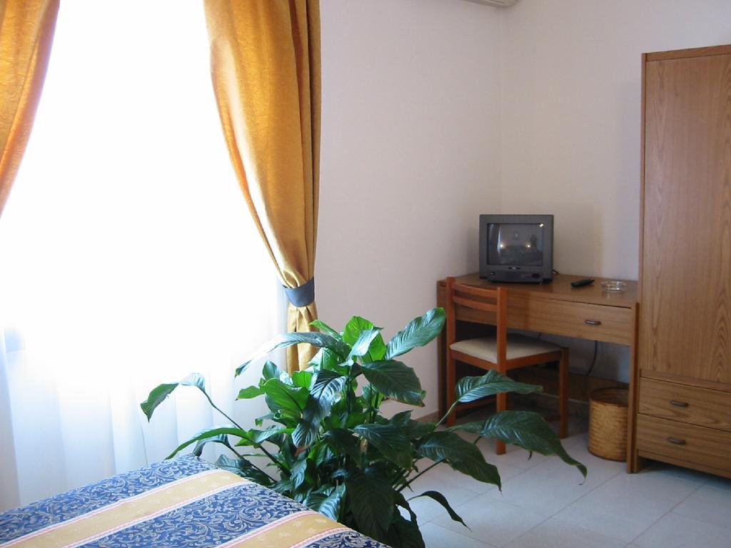Hotel Su Giudeu Chia Oda fotoğraf