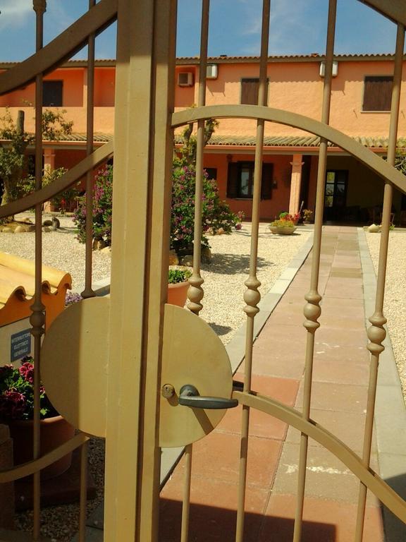 Hotel Su Giudeu Chia Dış mekan fotoğraf